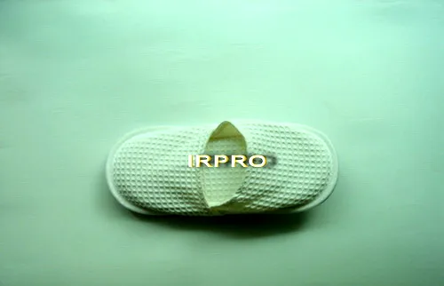 รองเท้าแตะปักชื่อ IRPRO